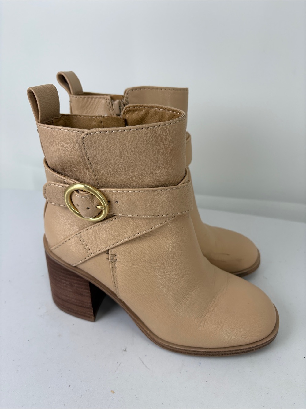 🐳 Crown Vintage Courla Beige Leather Ankle Boots with Gold Ring Buckle wrap